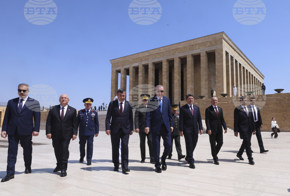 Турция през 2025 г.: медиатор между Украйна и Русия, партньор на Сирия и твърд защитник на палестинците 