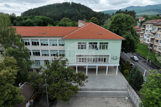 Общинските съветници в Годеч ще разгледат предложение за еднократна финансова помощ на зрелостниците и отличниците в СУ „Проф. д-р Асен Златаров“