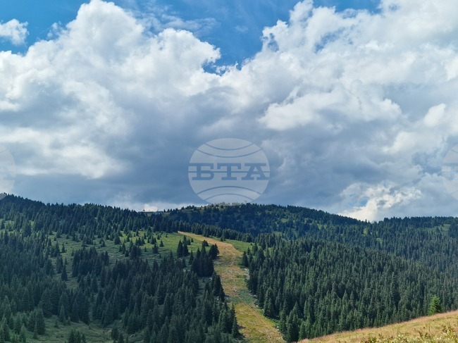 Good Mountain Hiking Conditions on Thursday