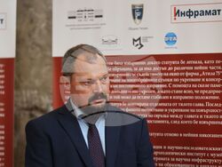 „С една глава по-висока. Втората статуя от Хераклея Синтика“ - изложба