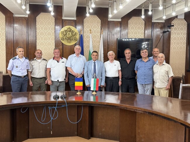 Военно-патриотични организации от България и Румъния обсъдиха в Русе нови форми на сътрудничество