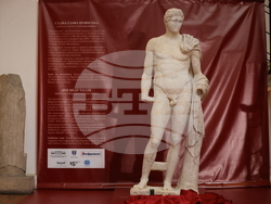 „С една глава по-висока. Втората статуя от Хераклея Синтика“ - изложба