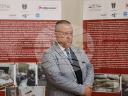 „С една глава по-висока. Втората статуя от Хераклея Синтика“ - изложба