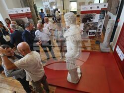 „С една глава по-висока. Втората статуя от Хераклея Синтика“ - изложба