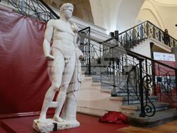 „С една глава по-висока. Втората статуя от Хераклея Синтика“ - изложба