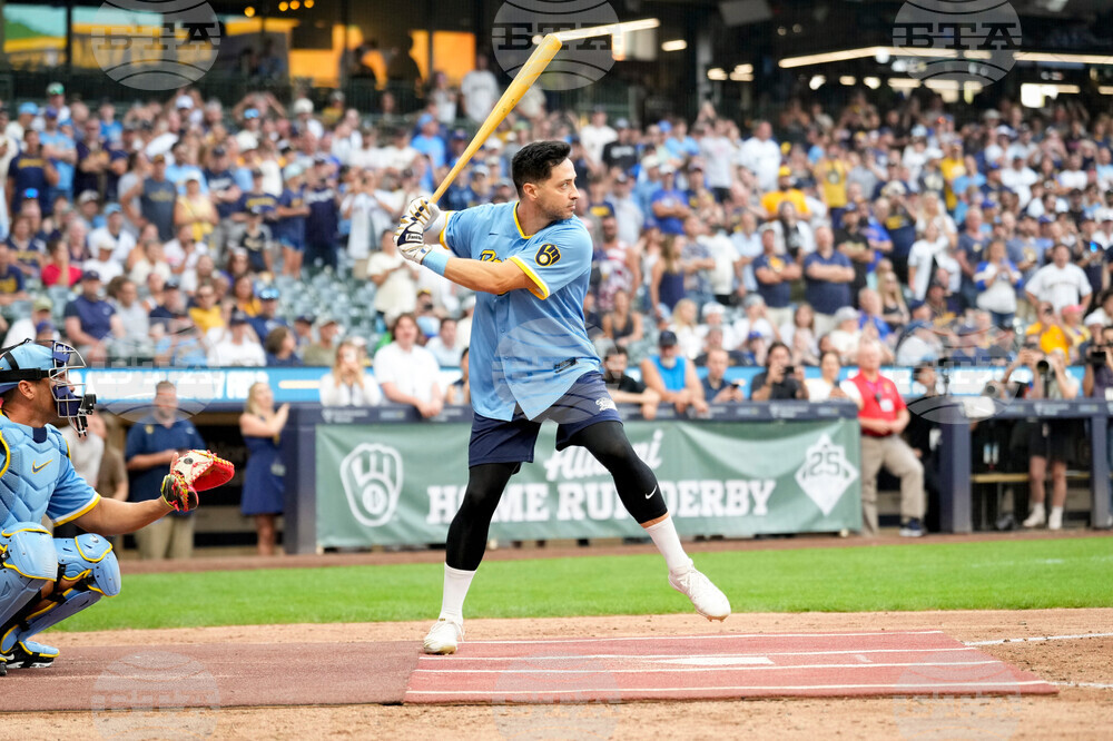 Alumni HR Derby Baseball