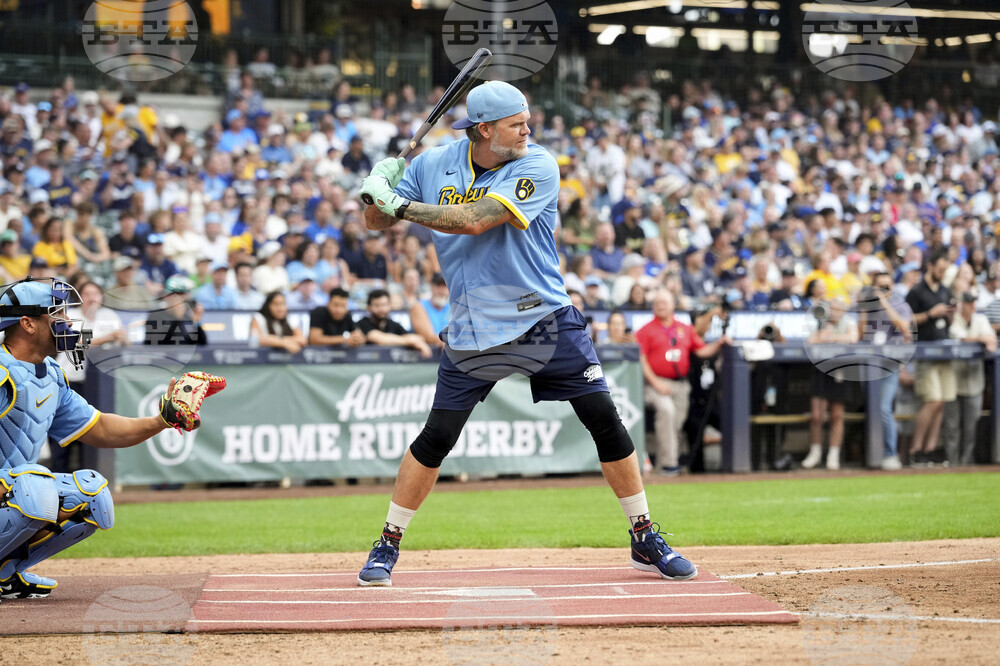 Alumni HR Derby Baseball