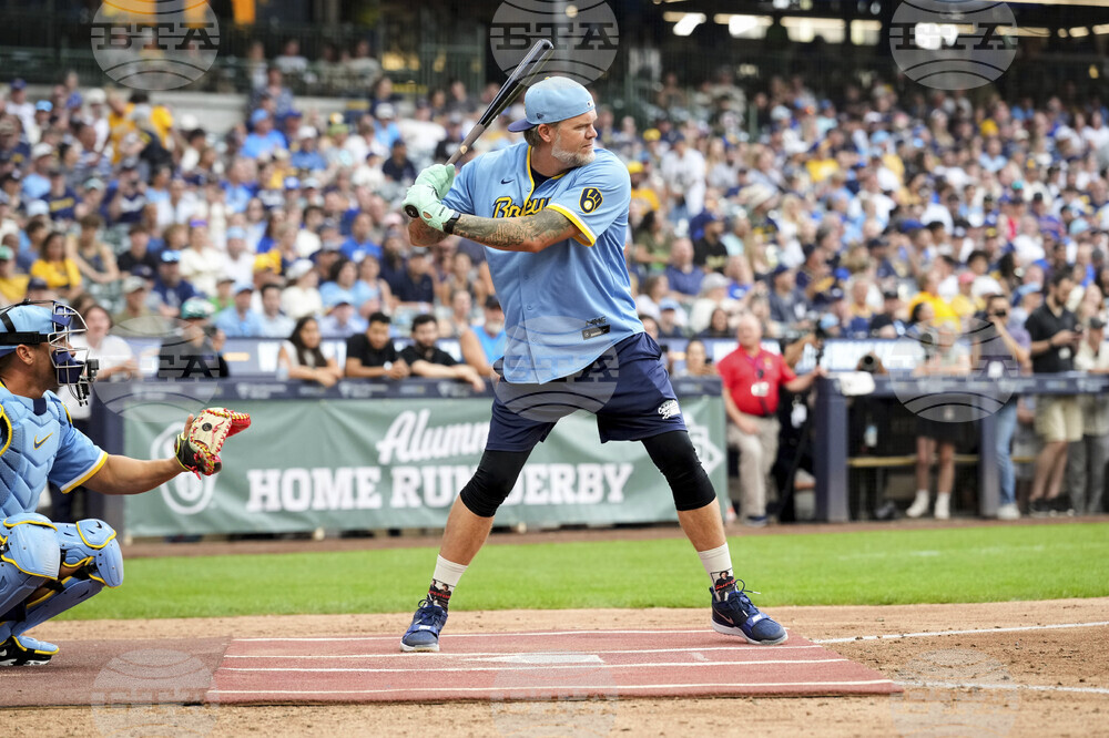 Alumni HR Derby Baseball