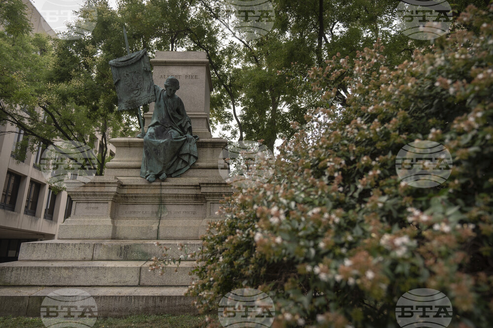 Confederate Statue