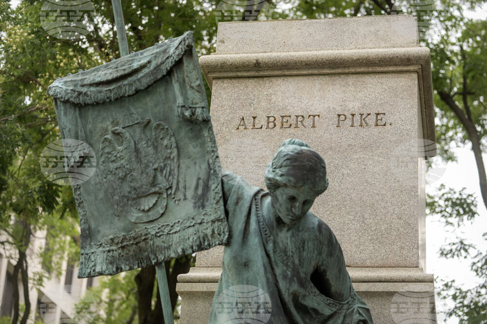 Confederate Statue