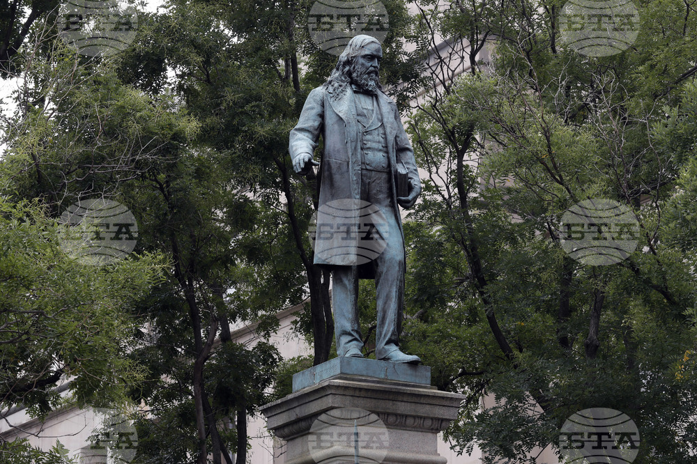 Confederate Statue