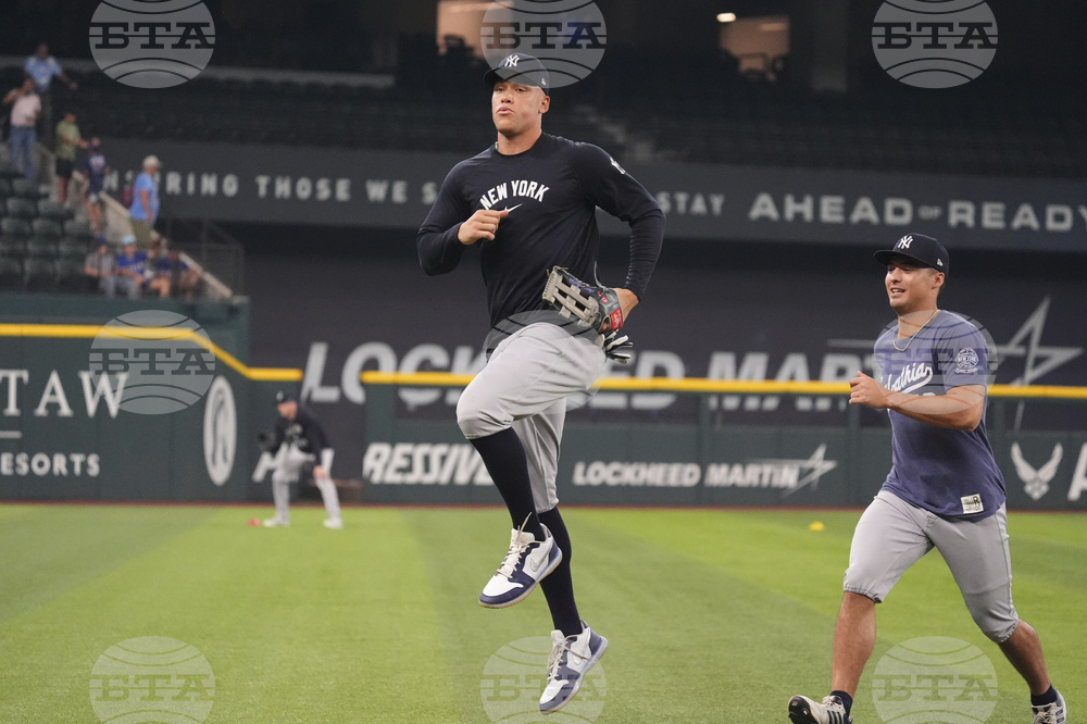 Yankees Rangers Baseball