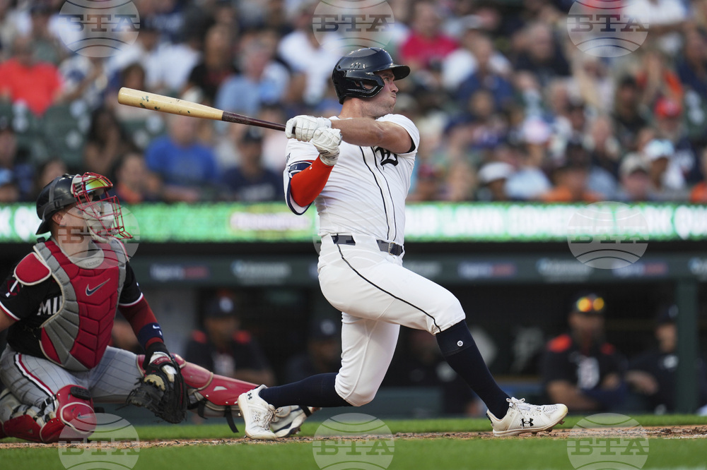 Twins Tigers Baseball