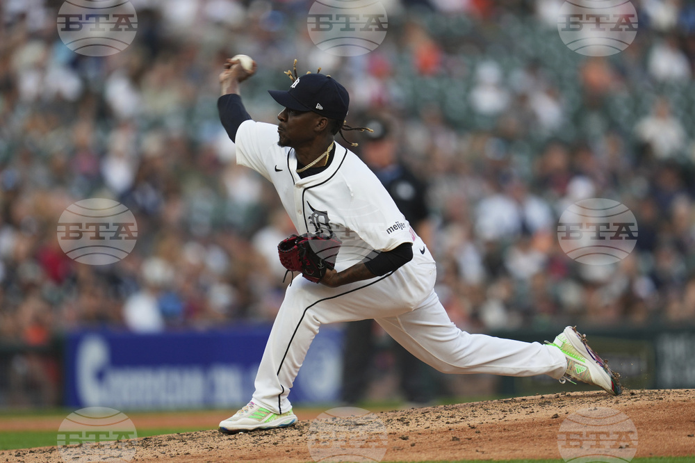 Twins Tigers Baseball