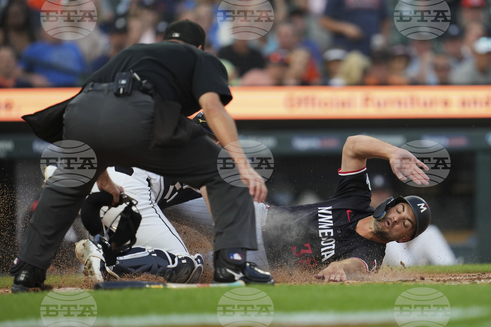 Twins Tigers Baseball