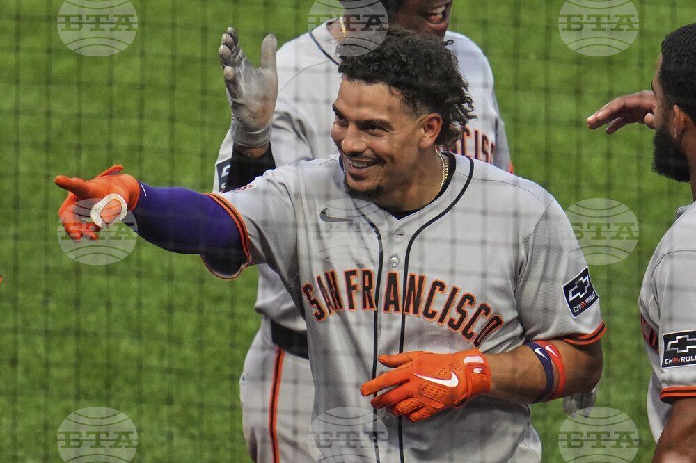 Giants Pirates Baseball