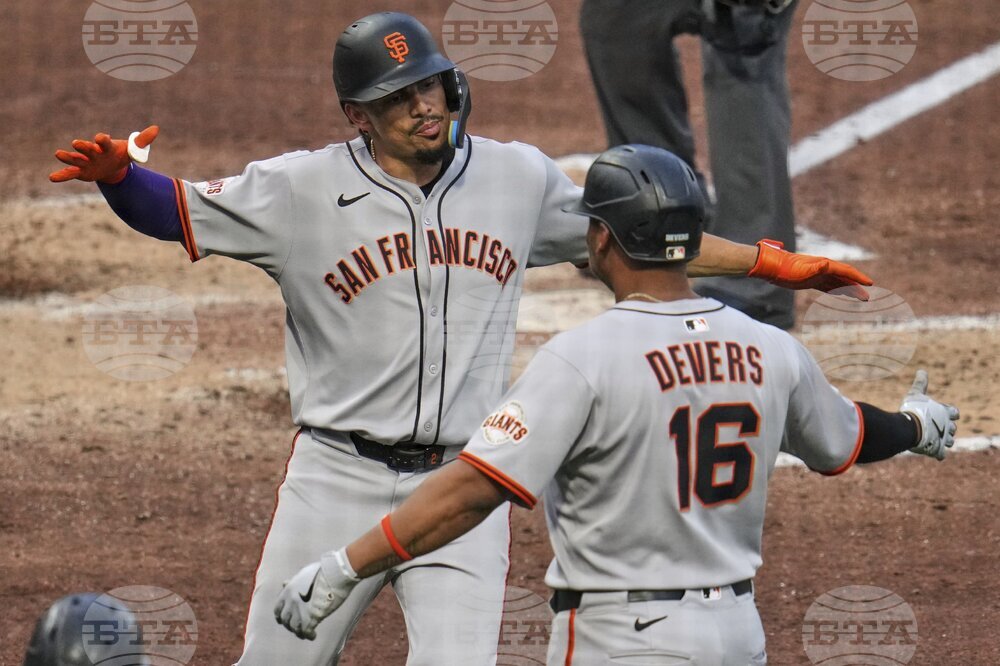 Giants Pirates Baseball