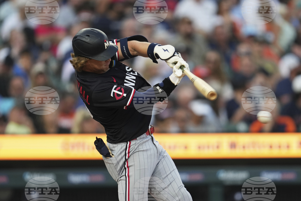 Twins Tigers Baseball