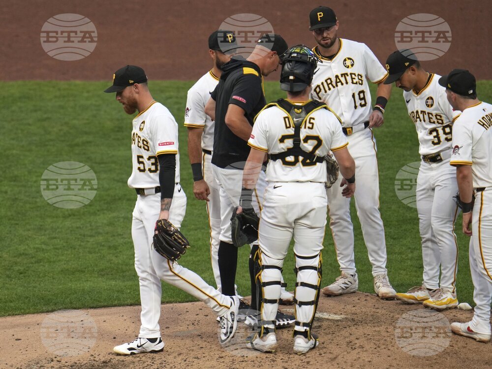 Giants Pirates Baseball