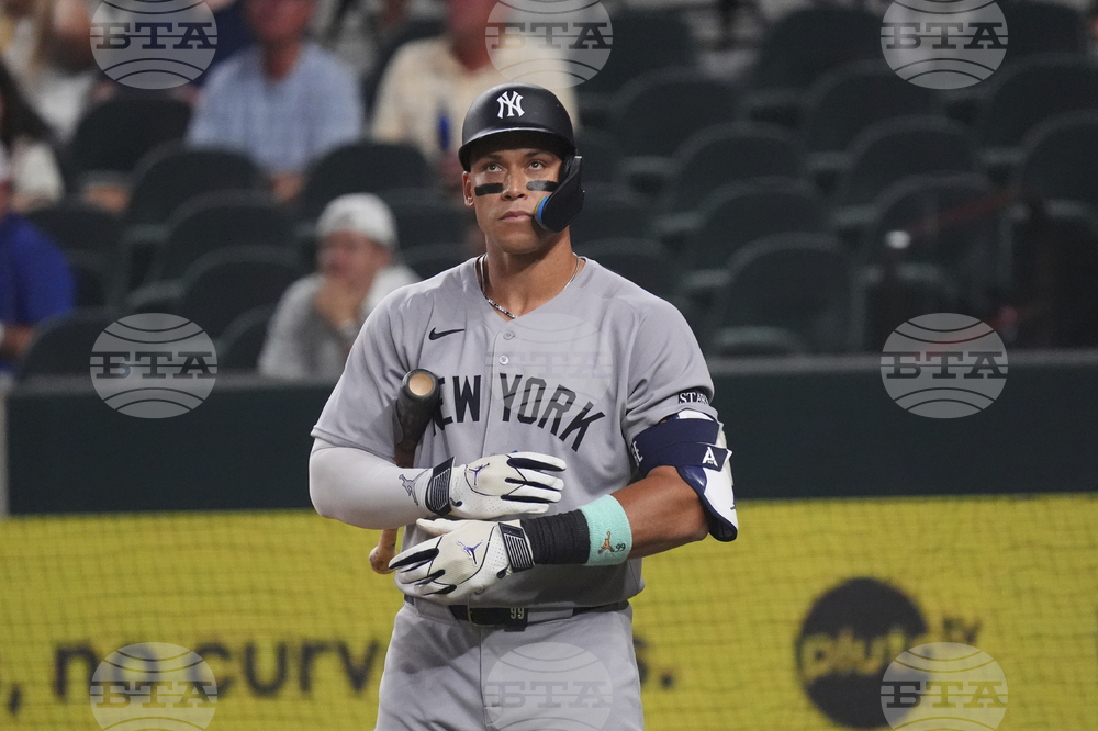 Yankees Rangers Baseball