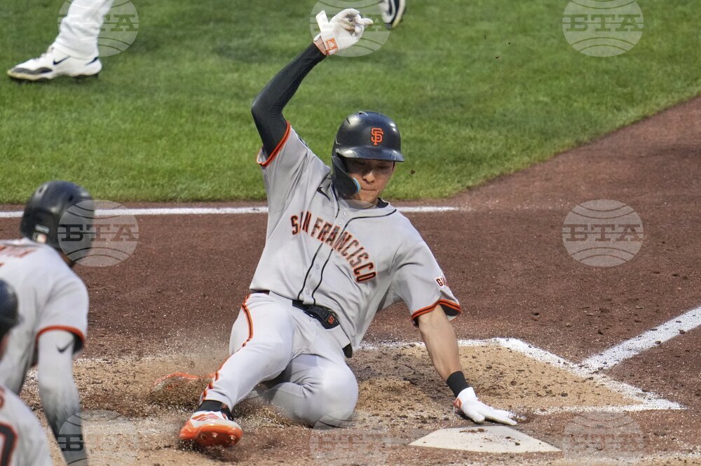 Giants Pirates Baseball
