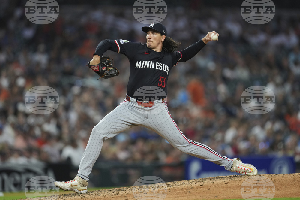 Twins Tigers Baseball