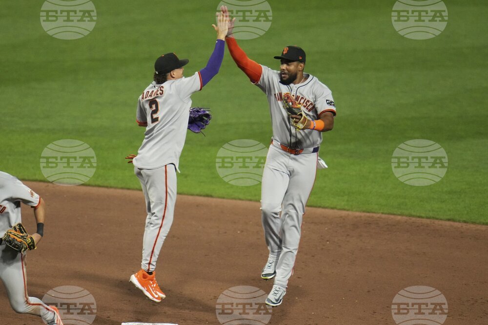 Giants Pirates Baseball