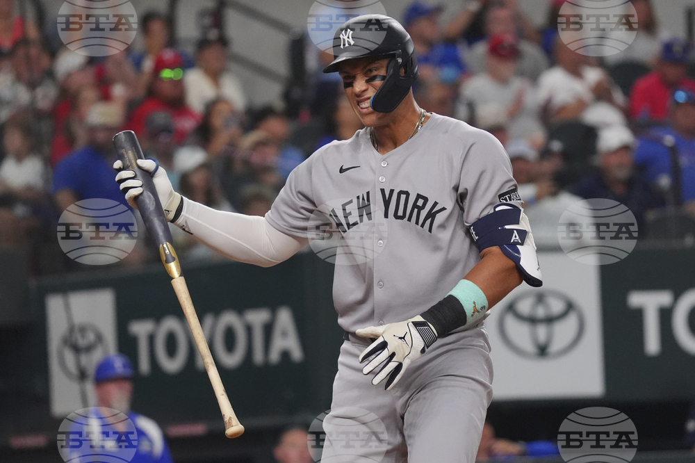 Yankees Rangers Baseball