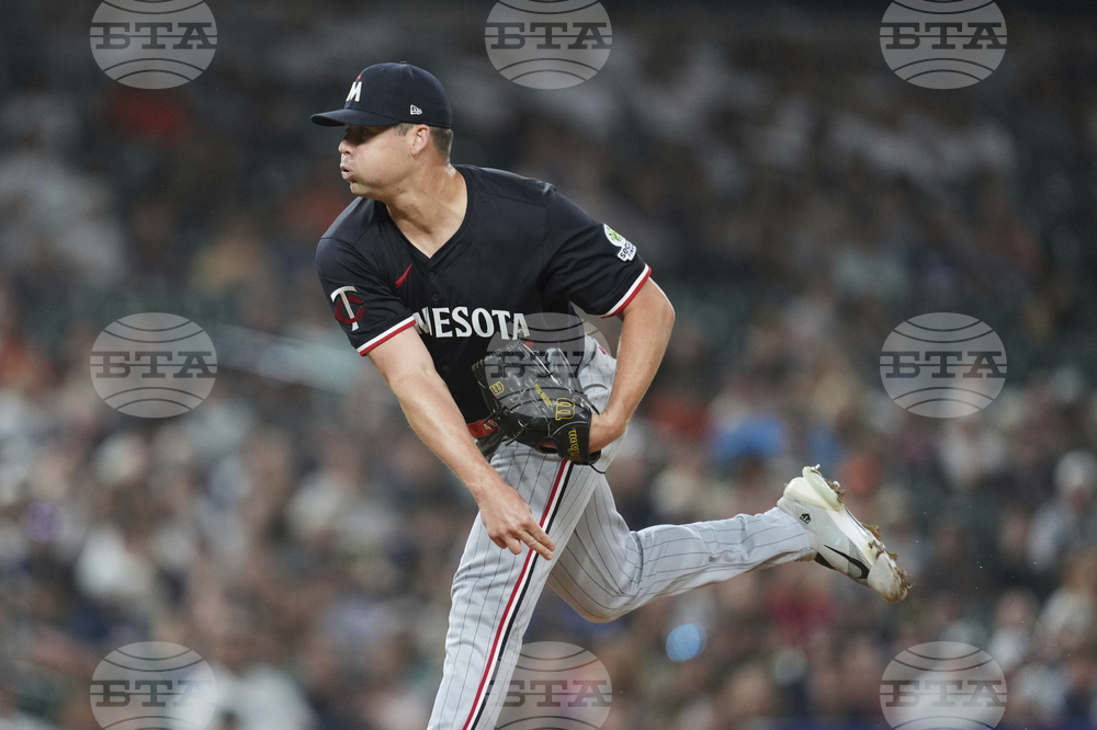 Twins Tigers Baseball