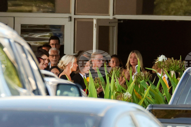  Траурната церемония за Хълк Хоган се състоя в църквата, в която кечистът е кръстен