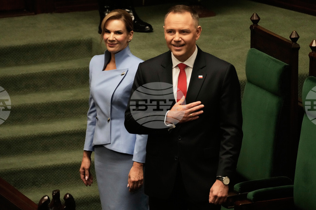Карол Навроцки положи клетва като нов полски президент