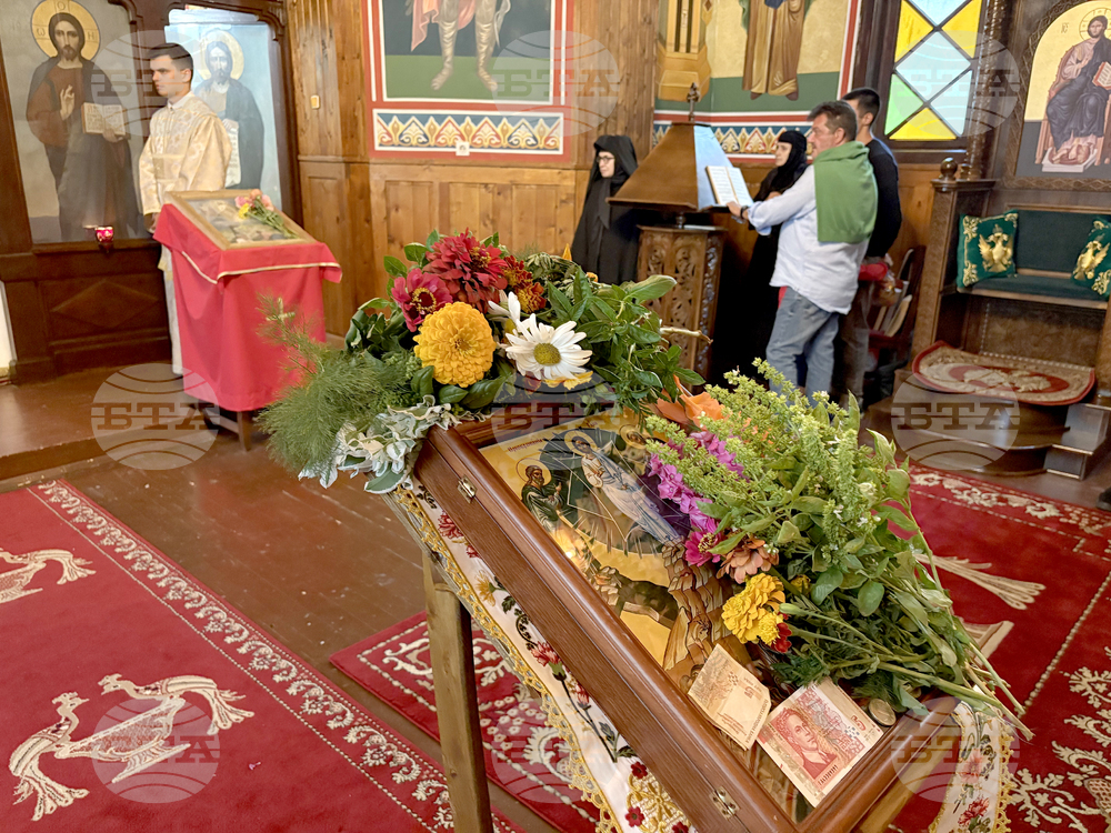Боровец - църква „Преображение Господне“ - храмов празник - литургия