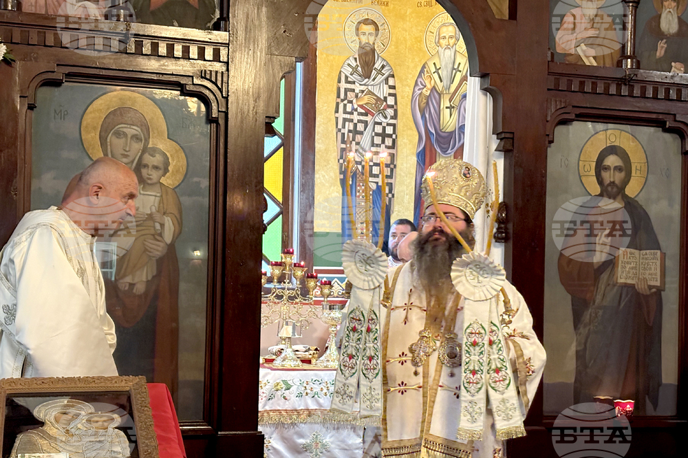 Боровец - църква „Преображение Господне“ - храмов празник - литургия