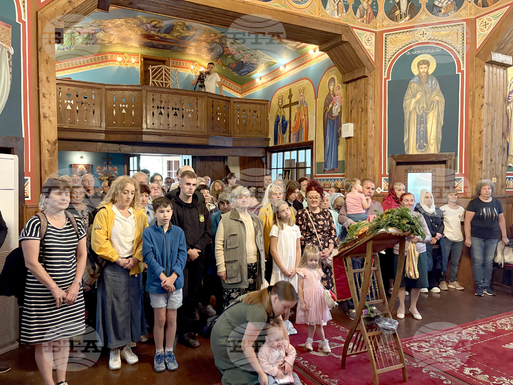 Боровец - църква „Преображение Господне“ - храмов празник - литургия