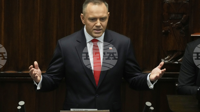 Полският президент Карол Навроцки тази седмица отбелязва 100 дни от началото на мандата си