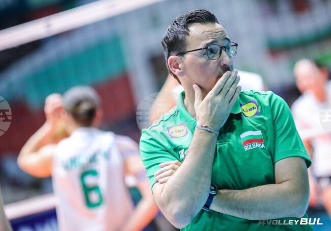 Женският волейбол в България има светло бъдеще, смята Драган Нешич
