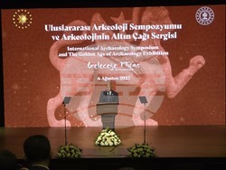 Турция - археологическа експозиция - статуята на Марк Аврелий