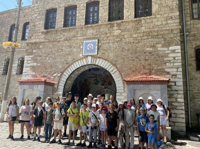 Възпитаници на училище „Българче“ в Неапол разгледаха Бачковския манастир „Успение Богородично” 