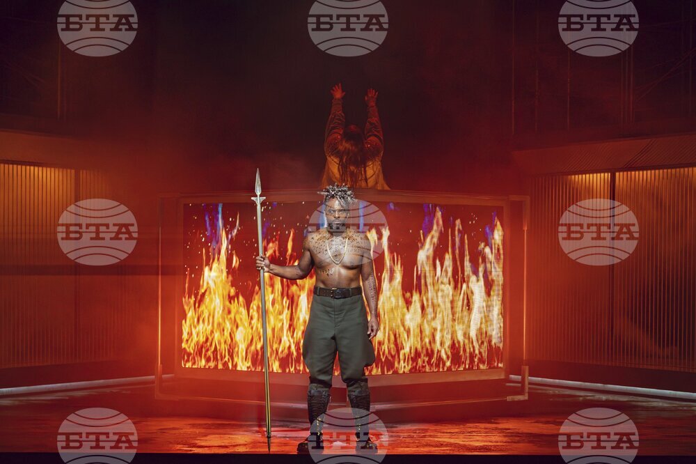 Opera-Ryan Speedo Green-Wotan