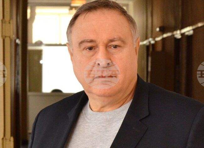 Акад. Чавдар Руменин: Заради масовото навлизане на изкуствения интелект в бъдещето ще изчезнат професиите, в които няма творчество