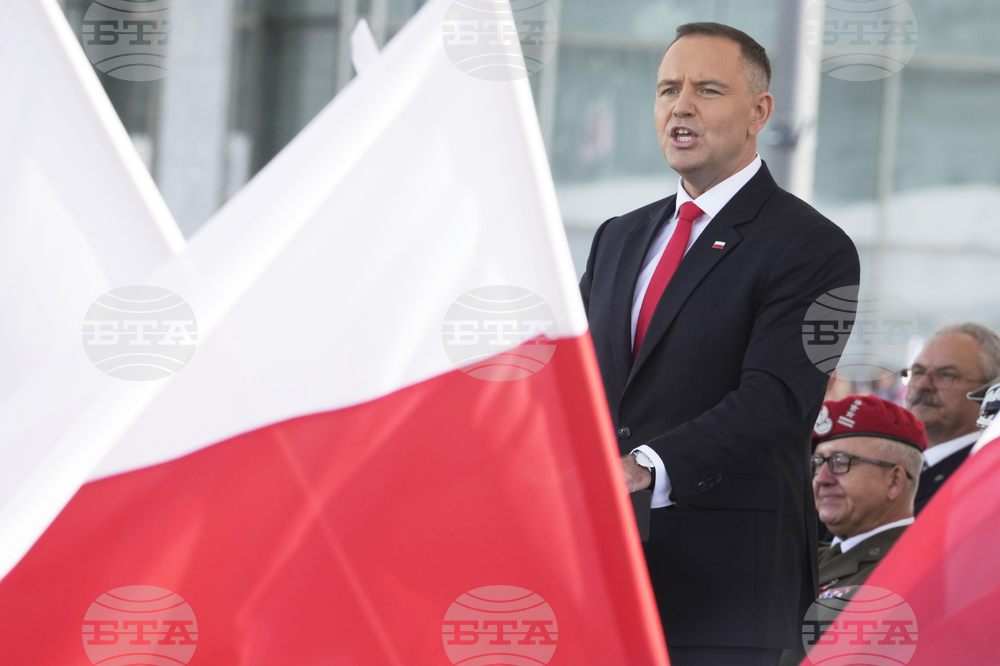Полското правителство каза, че ветото на президента върху закона за удължаване на помощите за украинските бежанци може да струва милиарди на страната