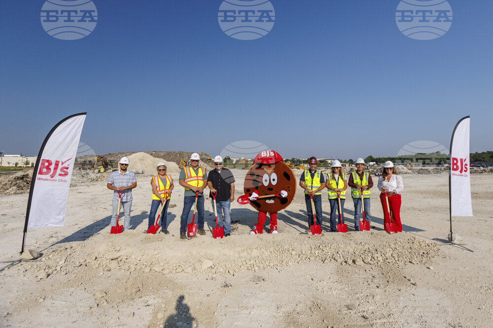 BJ's Wholesale Club Waxahachie Groundbreaking