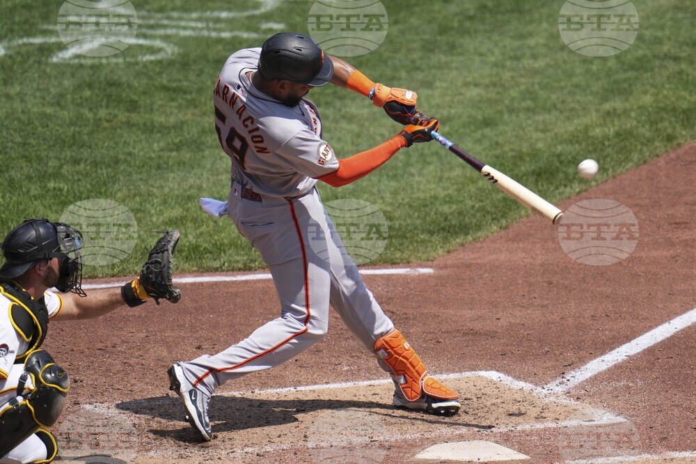 Giants Pirates Baseball