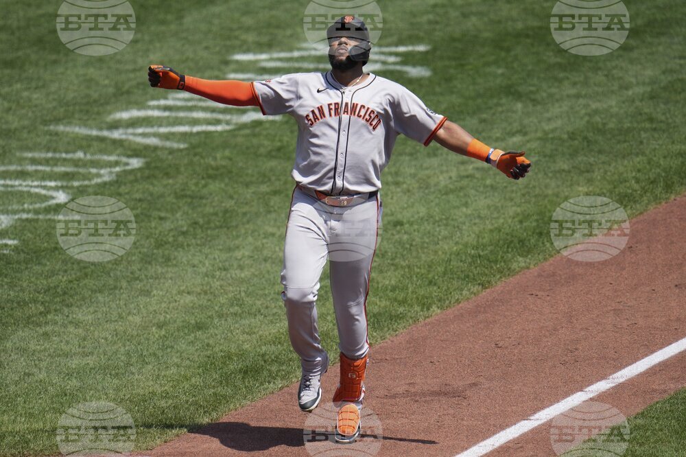Giants Pirates Baseball