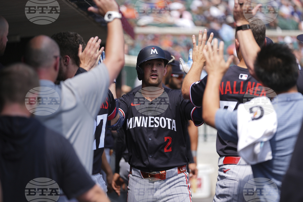 Twins Tigers Baseball