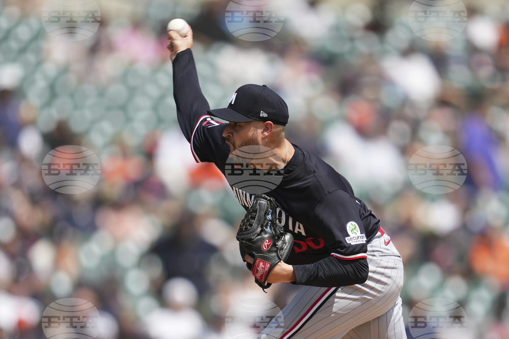 Twins Tigers Baseball