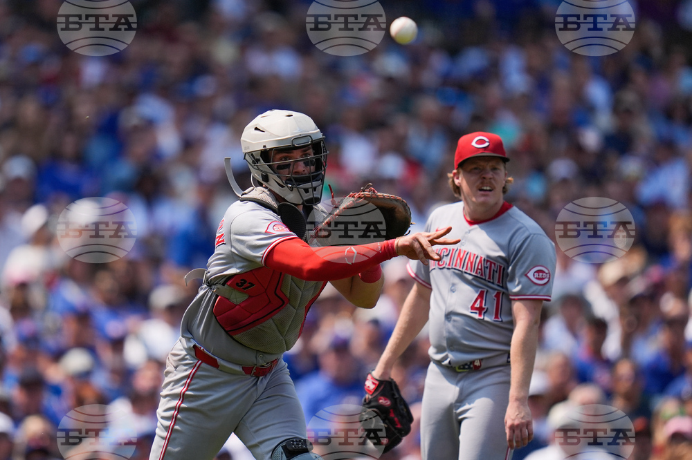 Reds Cubs Baseball