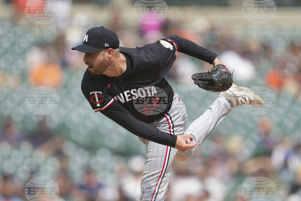 Twins Tigers Baseball