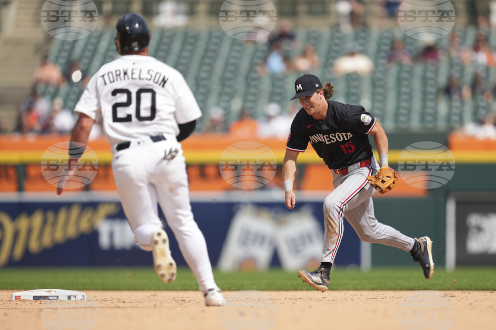 Twins Tigers Baseball