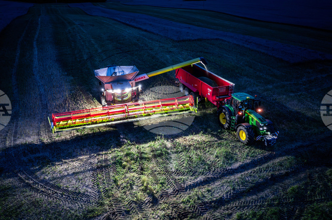 Най-голямото изложение за селскостопанска техника в света бе открито днес в германския град Хановер